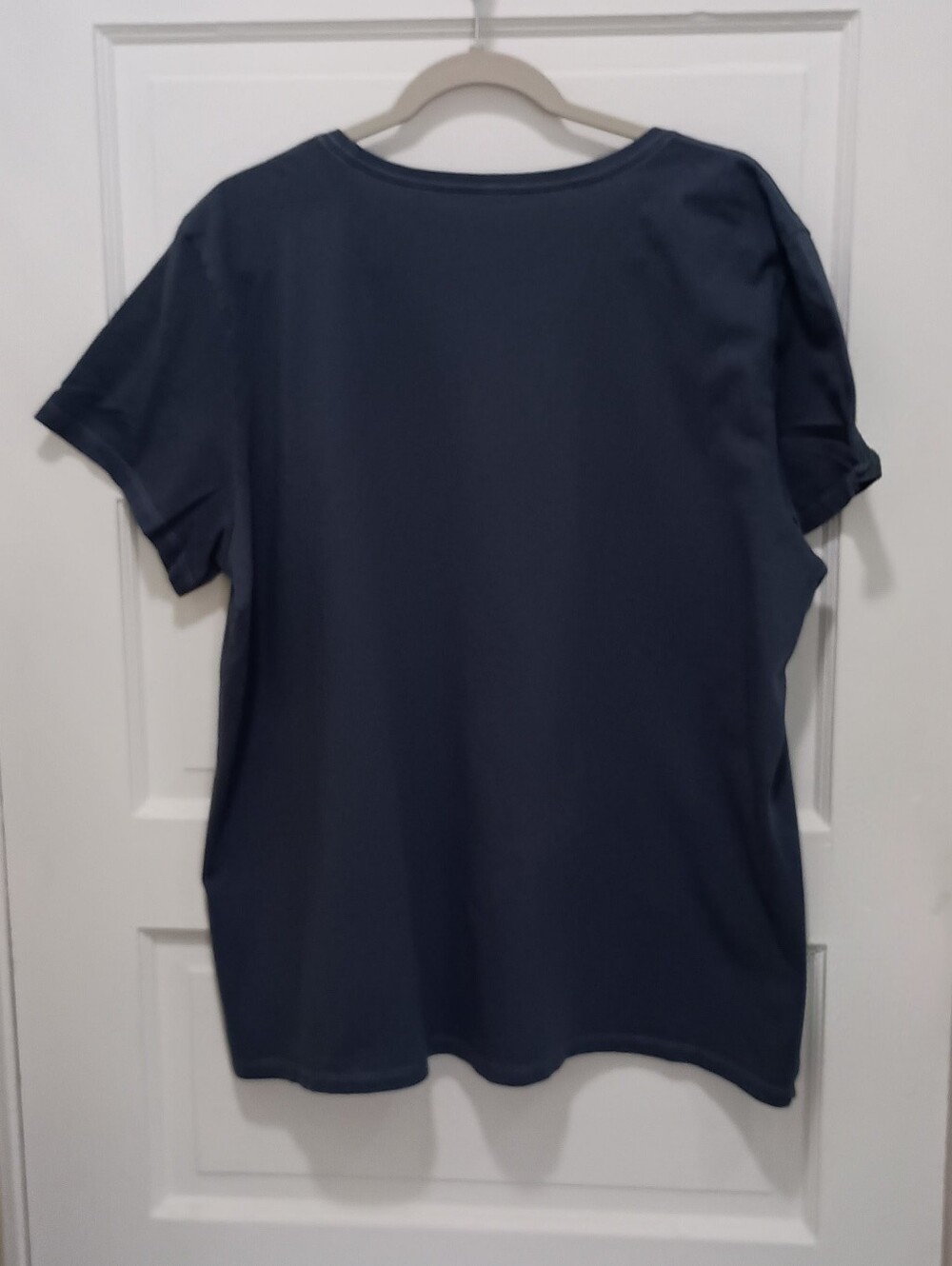 Women's XXL Life Is Good Crusher-Lite T-shirt Lotus Graphic w/ "Breathe" text. - Picture 5 of 5